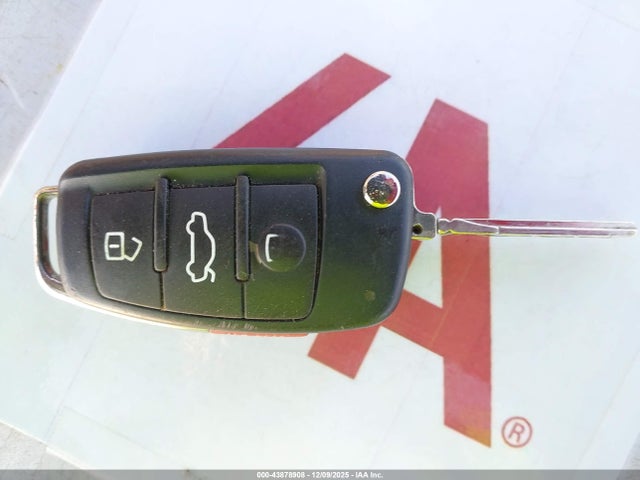 2013 AUDI A3 WAUKJAFM1DA032619 Photo 10