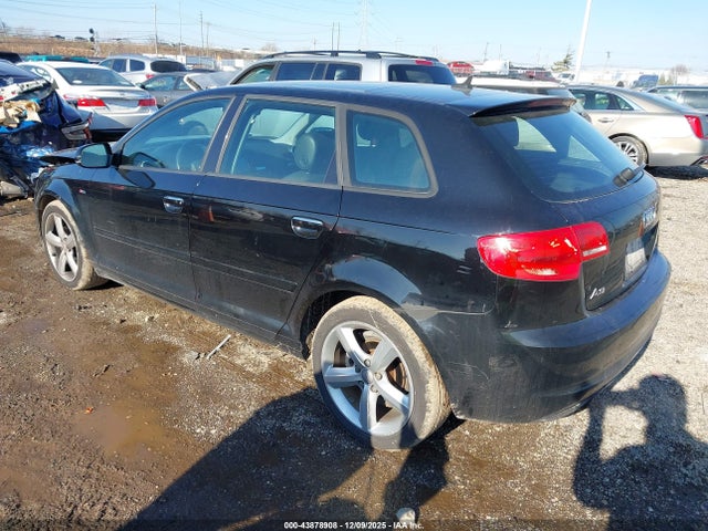 2013 AUDI A3 WAUKJAFM1DA032619 Photo 2