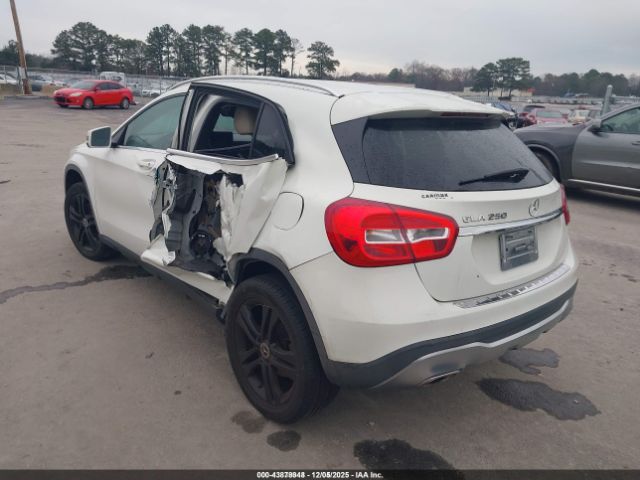 2018 MERCEDES-BENZ GLA 250 WDCTG4EB9JJ432540 Photo 2