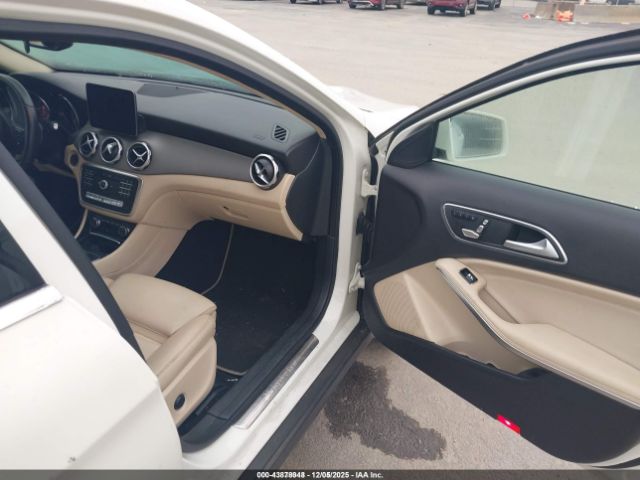 2018 MERCEDES-BENZ GLA 250 WDCTG4EB9JJ432540 Photo 4