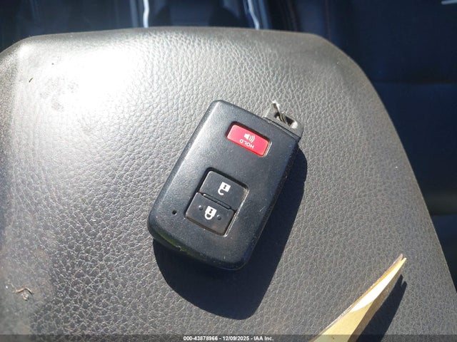 3TMAZ5CN0JM056422 Toyota TACOMA DOU
