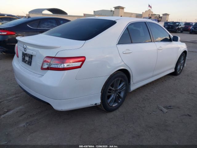 2011 TOYOTA CAMRY 4T1BF3EK7BU745113 Photo 3