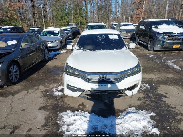Продажа на аукционе авто 2017 Honda Accord Sport Se, vin: 1HGCR2F19HA162988, номер лота: 43879017