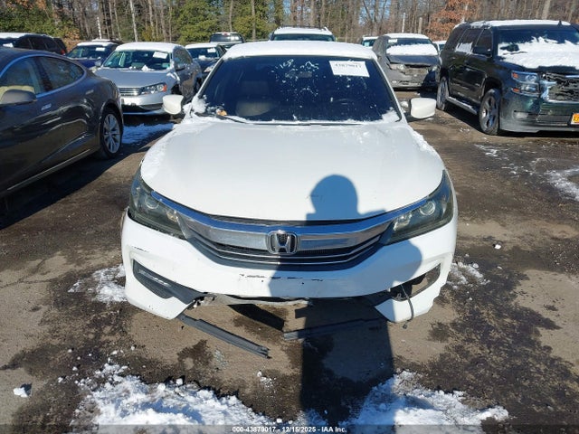Продажа на аукционе авто 2017 Honda Accord Sport Se, vin: 1HGCR2F19HA162988, номер лота: 43879017