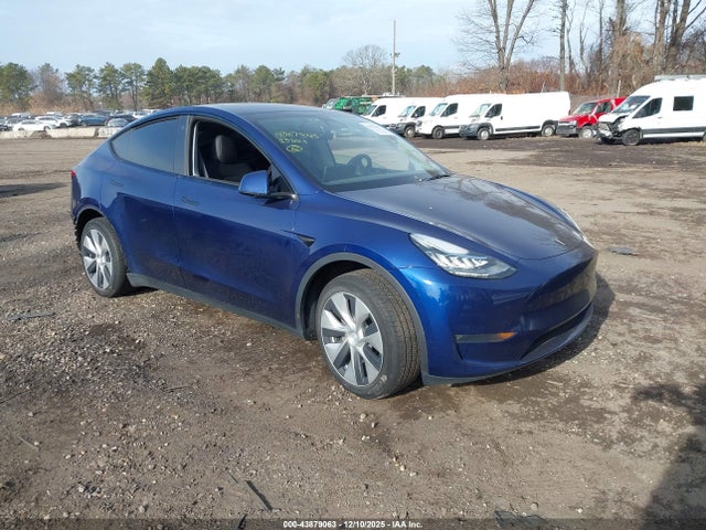 2023 TESLA MODEL Y 7SAYGDEE8PA091069 Photo 0