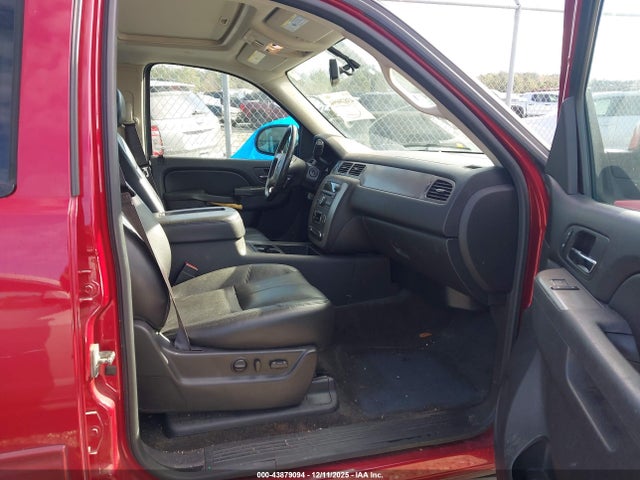 2013 CHEVROLET TAHOE 1GNSKBE02DR195163 Photo 4