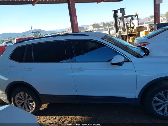 3VV2B7AX6KM044738 Volkswagen Tiguan