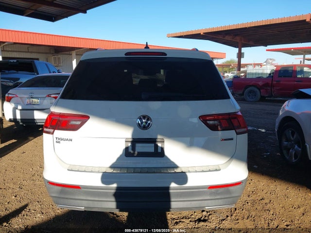 3VV2B7AX6KM044738 Volkswagen Tiguan