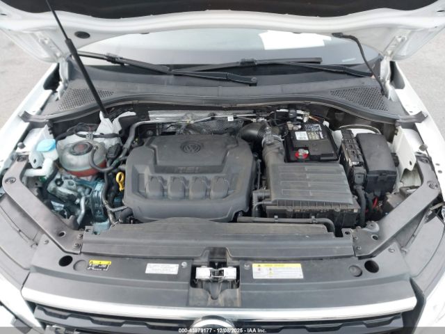 2021 VOLKSWAGEN TIGUAN 3VV3B7AXXMM027285 Photo 9