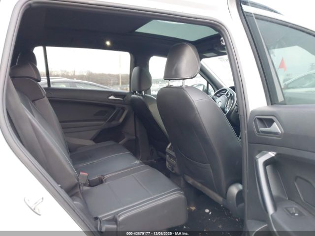 2021 VOLKSWAGEN TIGUAN 3VV3B7AXXMM027285 Photo 7