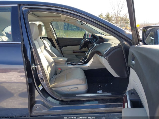 43879182 :رقم المزاد ، 19UUB1F58FA024409 vin ، 2015 Acura Tlx Tech مزاد بيع