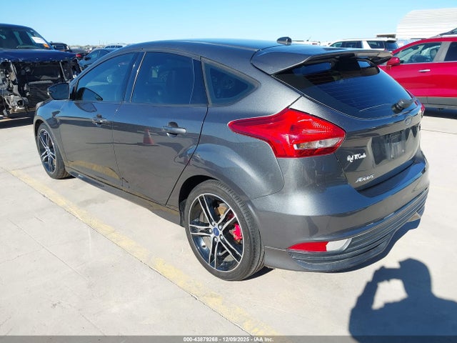 2015 FORD FOCUS ST 1FADP3L9XFL299633 Photo 2