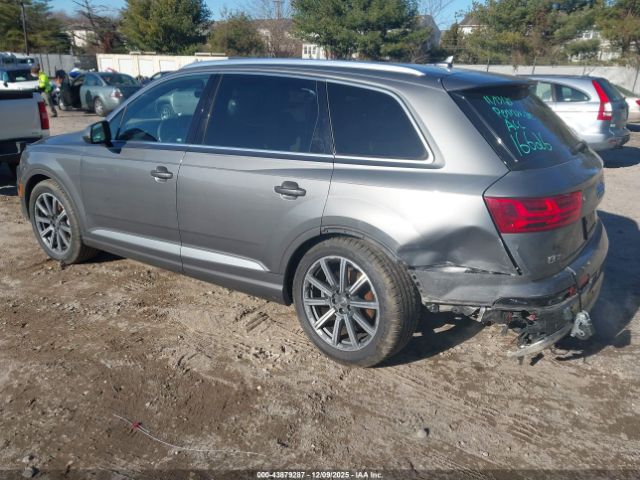 2018 AUDI Q7 WA1VAAF77JD002331 Photo 2