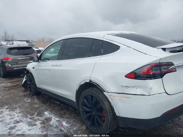 Aukcja sprzedaży 2020 Tesla Model X Performance Dual Motor All-wheel Drive, vin: 5YJXCBE41LF242119, numer aukcji: 43879296