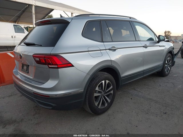 2024 VOLKSWAGEN TIGUAN 3VVRB7AX5RM106302 Photo 3
