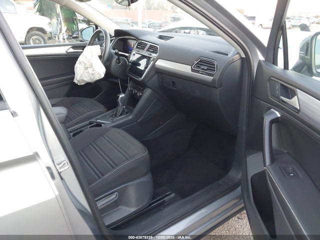 2024 VOLKSWAGEN TIGUAN 3VVRB7AX5RM106302 Photo 4