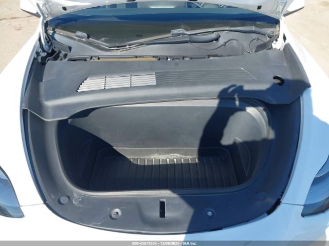 2021 TESLA MODEL Y 5YJYGDEE5MF072572 Photo 9