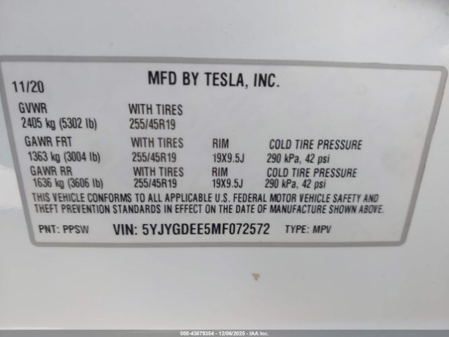 2021 TESLA MODEL Y 5YJYGDEE5MF072572 Photo 8
