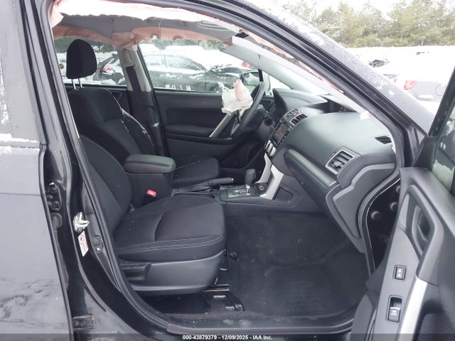 Продажа на аукционе авто 2018 Subaru Forester 2.5i Premium, vin: JF2SJAGC2JH496127, номер лота: 43879379