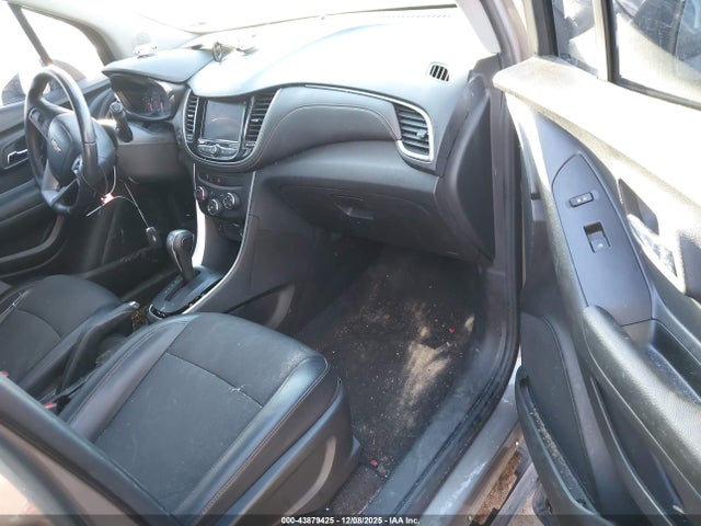 2022 CHEVROLET TRAX KL7CJPSM4NB529995 Photo 4