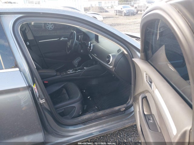 2015 AUDI A3 WAUBFGFF8F1002896 Photo 4