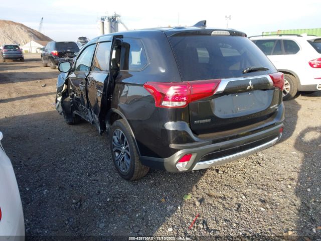 2017 MITSUBISHI OUTLANDER JA4AZ3A36HZ062931 Photo 2