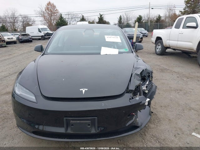43879520 :رقم المزاد ، 5YJ3E1EBXRF825511 vin ، 2024 Tesla Model 3 Long Range Dual Motor All-wheel Drive مزاد بيع