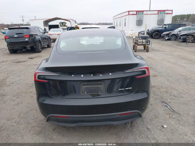 43879520 :رقم المزاد ، 5YJ3E1EBXRF825511 vin ، 2024 Tesla Model 3 Long Range Dual Motor All-wheel Drive مزاد بيع