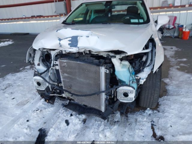 2017 CADILLAC XT5 1GYKNDRS0HZ105239 Photo 5