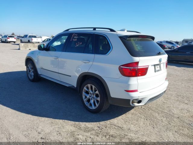2013 BMW X5 5UXZV4C53D0B17070 Photo 2