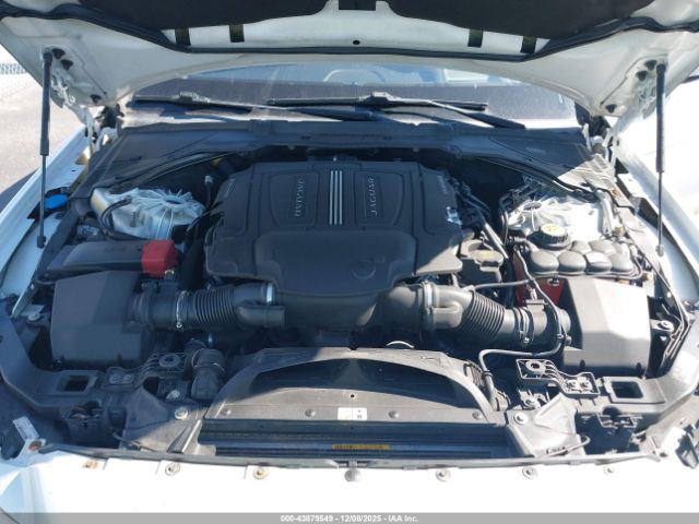 2016 JAGUAR XF SAJBF4BVXGCY10303 Photo 9