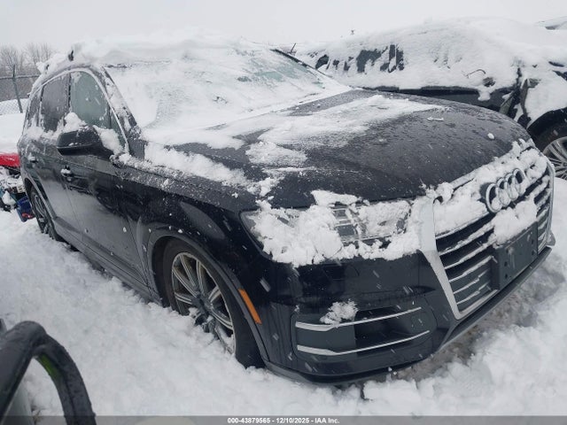 2017 AUDI Q7 WA1LAAF77HD001830 Photo 0