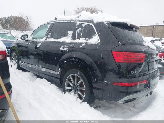 2017 AUDI Q7 WA1LAAF77HD001830 Photo 2