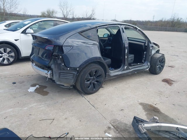 Продажа на аукционе авто 2025 Tesla Model Y Long Range Dual Motor All-wheel Drive, vin: 7SAYGDEE6SF318500, номер лота: 43879566