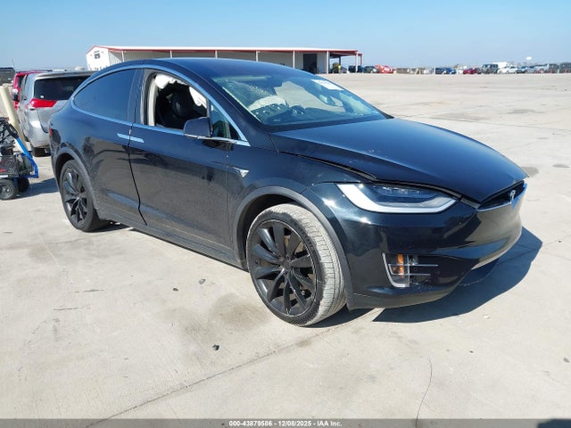 2018 TESLA MODEL X 5YJXCAE2XJF104567 Photo 0