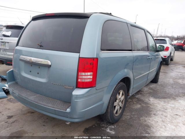 2010 CHRYSLER TOWN & COUNTRY 2A4RR5D16AR150290 Photo 3
