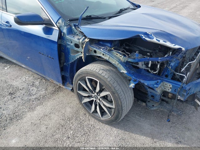 Продажа на аукционе авто 2023 Chevrolet Malibu Rs, vin: 1G1ZG5STXPF130813, номер лота: 43879605