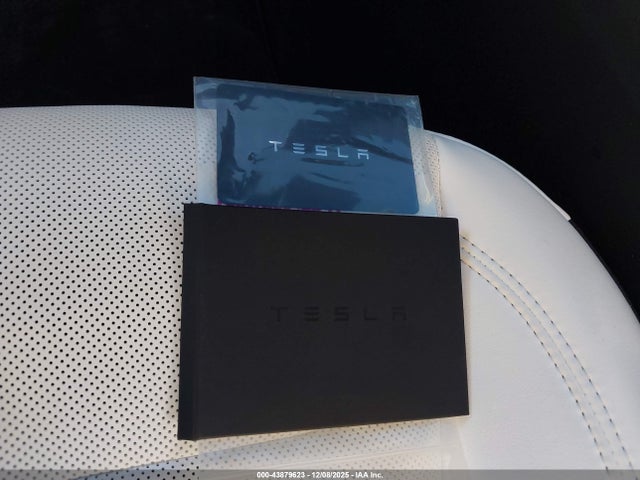 2026 TESLA MODEL Y 7SAYGDEE3TA438706 Photo 10