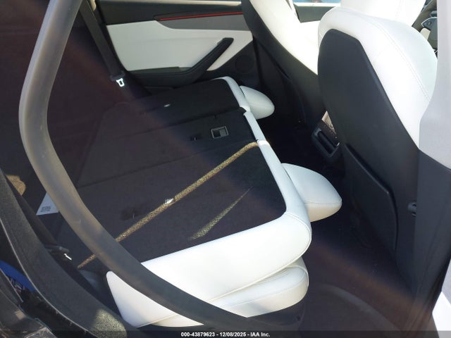 2026 TESLA MODEL Y 7SAYGDEE3TA438706 Photo 7