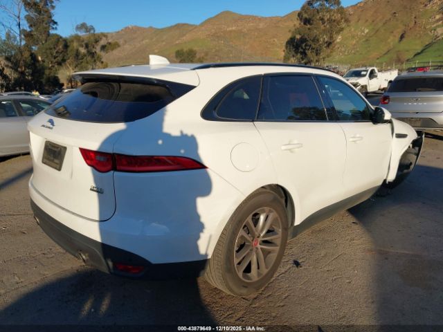 2017 JAGUAR F-PACE SADCJ2BVXHA088693 Photo 3