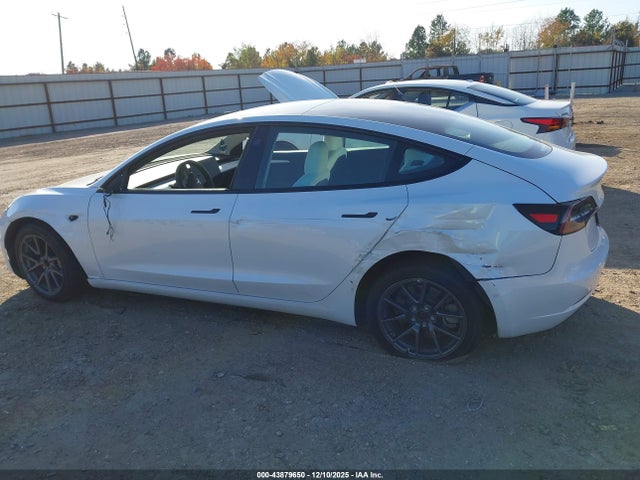 Aukcja sprzedaży 2022 Tesla Model 3 Rear-wheel Drive, vin: 5YJ3E1EA2NF325828, numer aukcji: 43879650