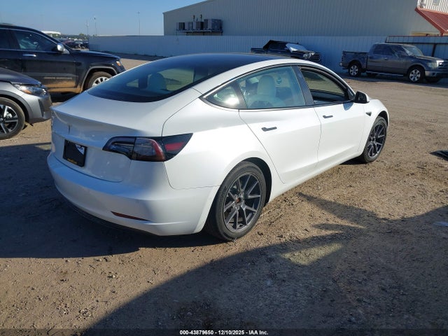 Aukcja sprzedaży 2022 Tesla Model 3 Rear-wheel Drive, vin: 5YJ3E1EA2NF325828, numer aukcji: 43879650