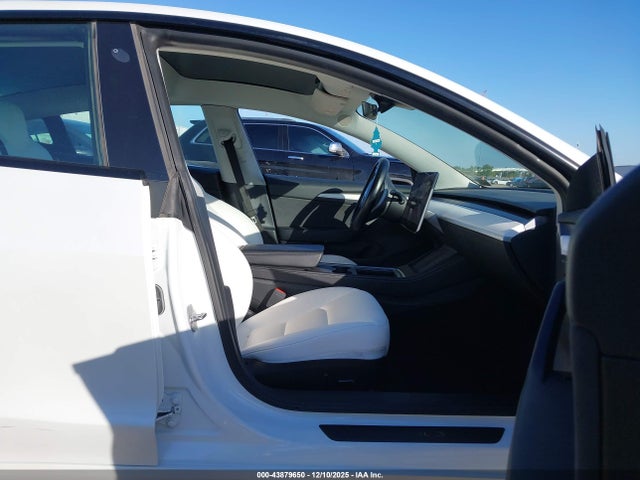 Aukcja sprzedaży 2022 Tesla Model 3 Rear-wheel Drive, vin: 5YJ3E1EA2NF325828, numer aukcji: 43879650
