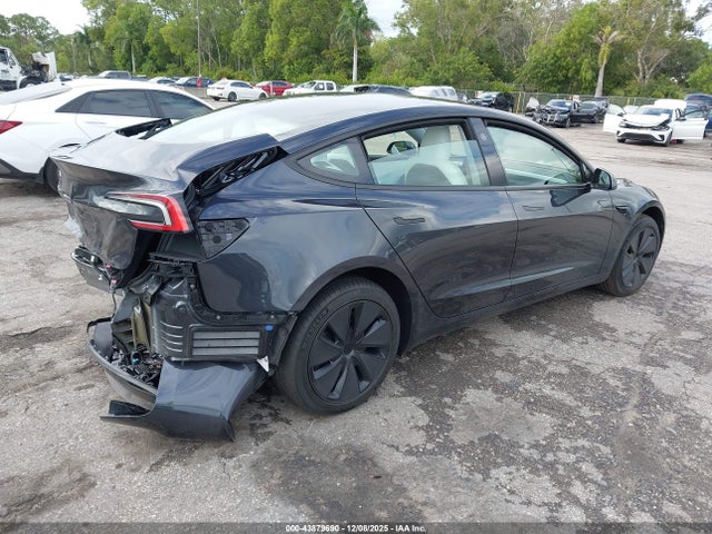 2026 TESLA MODEL 3 5YJ3E1EA5TF126446 Photo 3