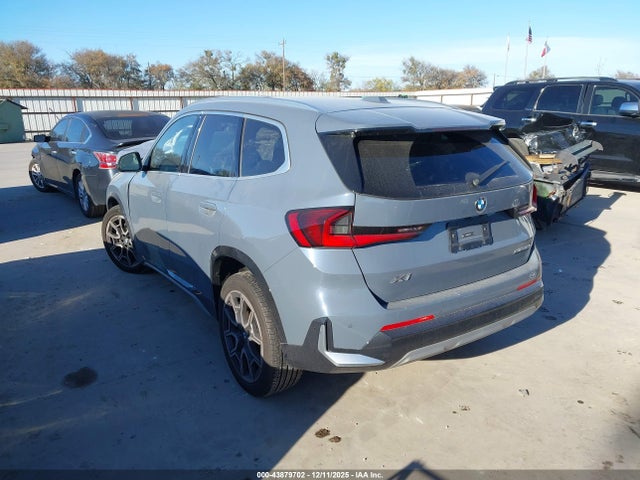 2024 BMW X1 WBX73EF0XR5Z67454 Photo 2