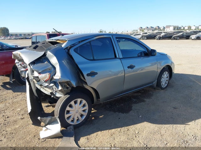 Nissan Versa 1.6 S 2014 3N1CN7AP1EL845407 Image 4