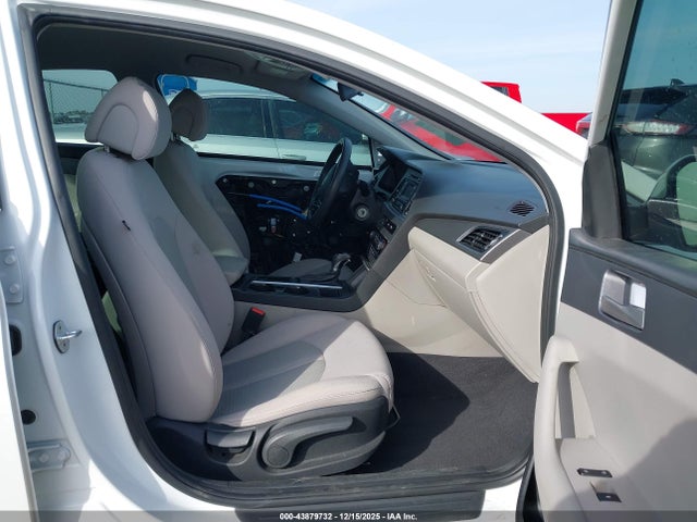 5NPE24AFXHH573500 Hyundai Sonata