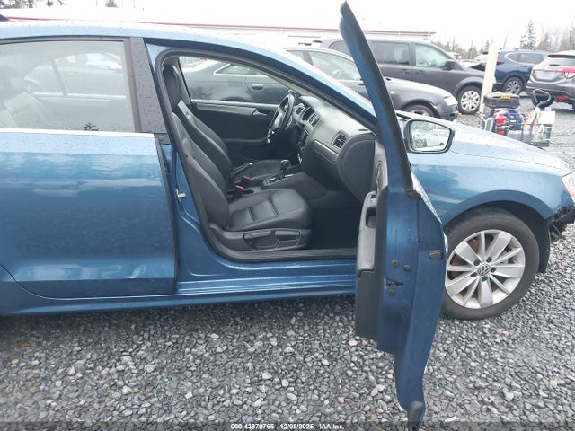 3VWD17AJ7FM302452 Volkswagen Jetta 1.8t Se