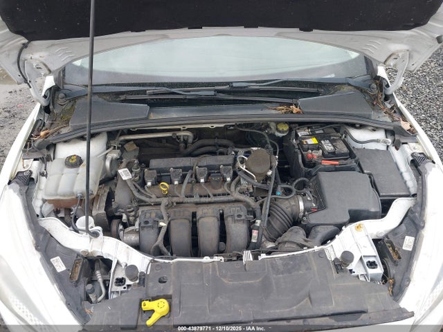 Ford FOCUS SE 2015 1FADP3F29FL243889 Image 10