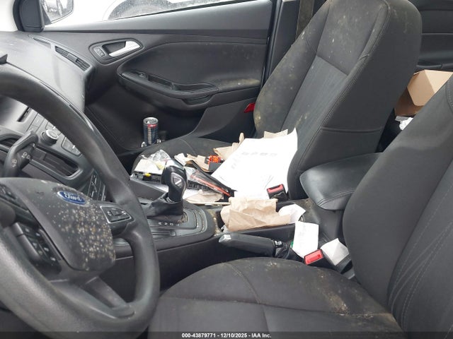 Ford FOCUS SE 2015 1FADP3F29FL243889 Image 16